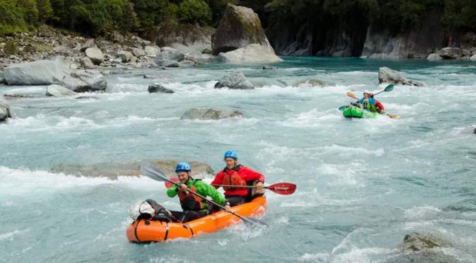 A team negotiating the first section of the Whataroa